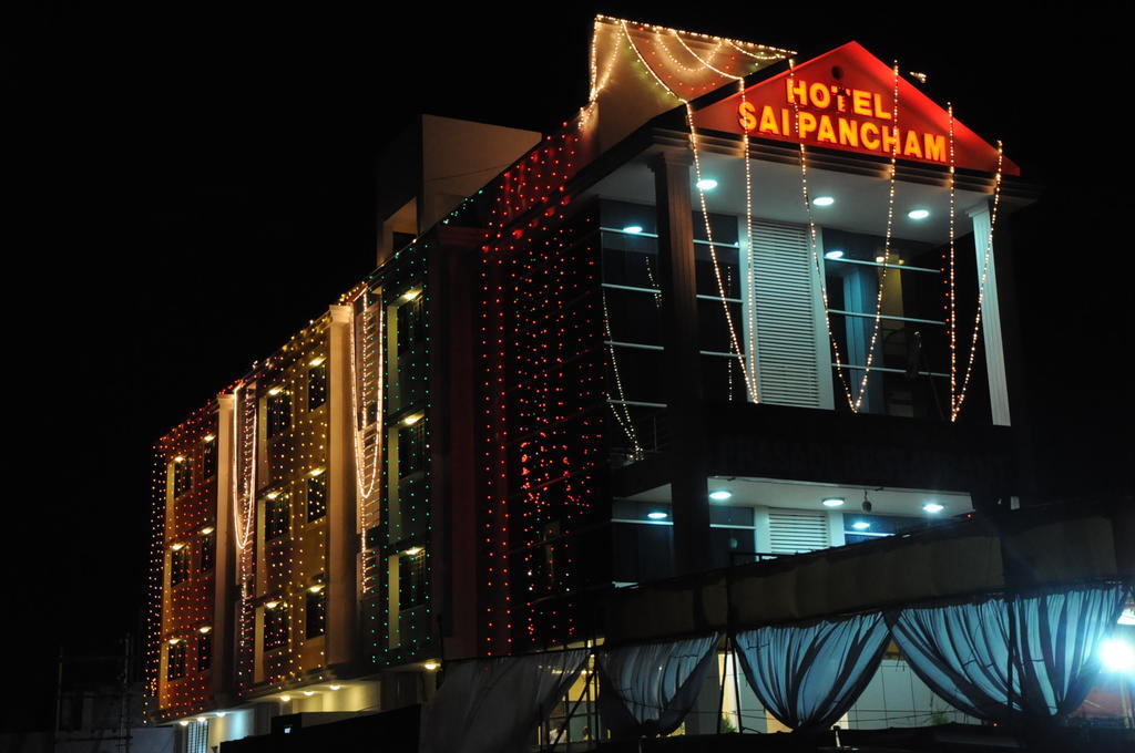 Hotel Sai Pancham Shirdi Buitenkant foto